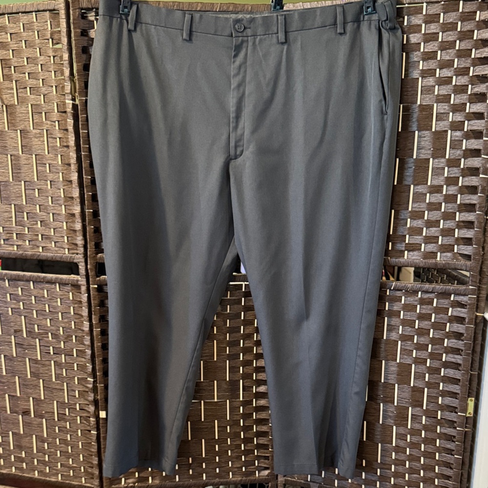 Haggar Men's Gray Dress Pants